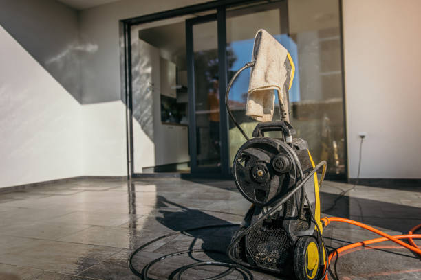 Best Pool Deck Cleaning  in Hernando, FL